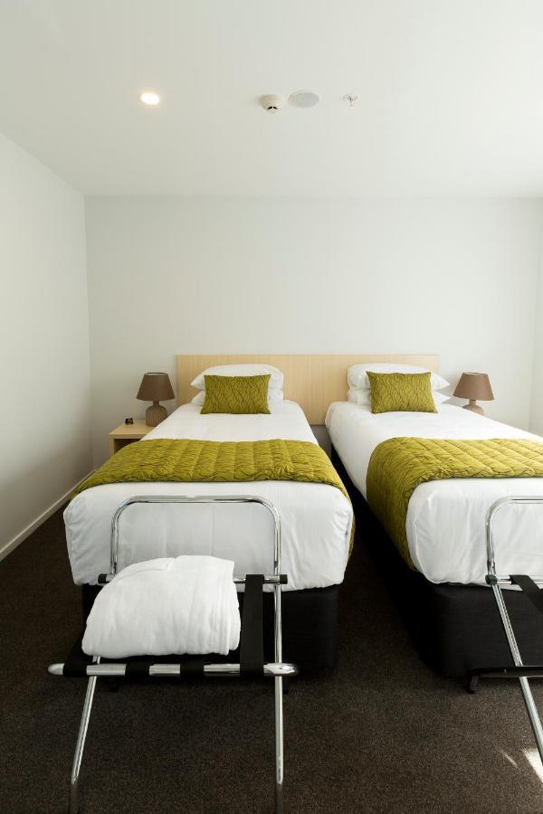 2 On Whiteleigh And 239 On Lincoln Motel Christchurch Habitación foto A typical room at the hotel